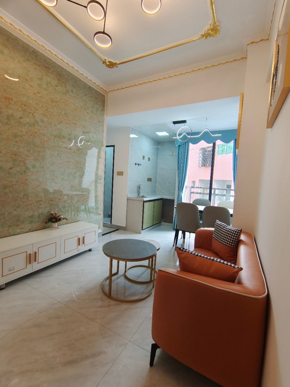 龍崗《龍興公館》