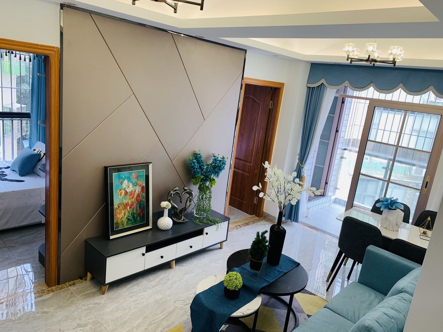 富麗華庭豪華公寓:24.8萬/套起