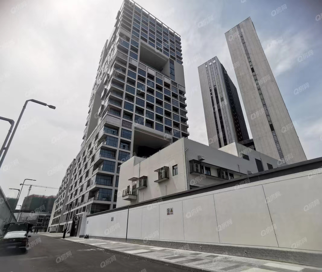 國際藝展中心設(shè)計(jì)SOHO-均價55元/平