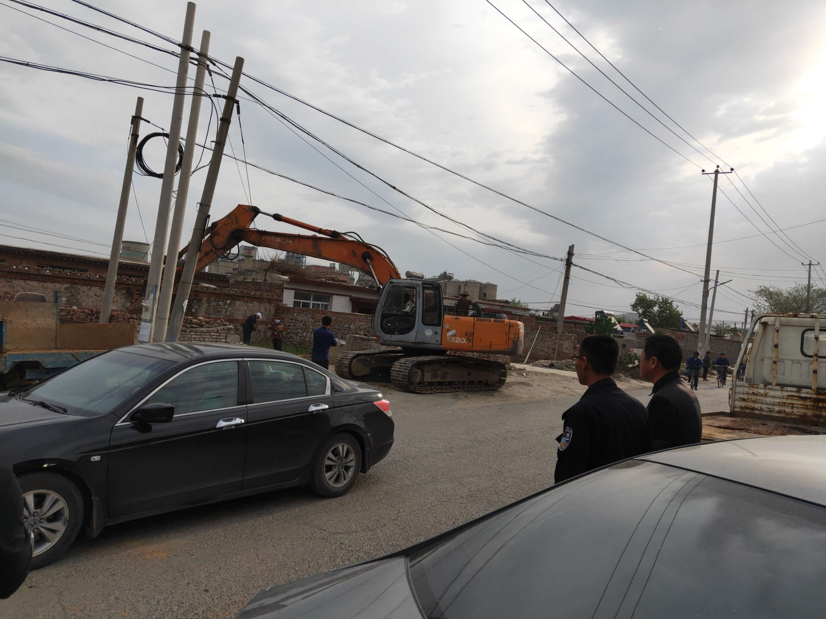 參與改造劉家營(yíng)和白龍寺