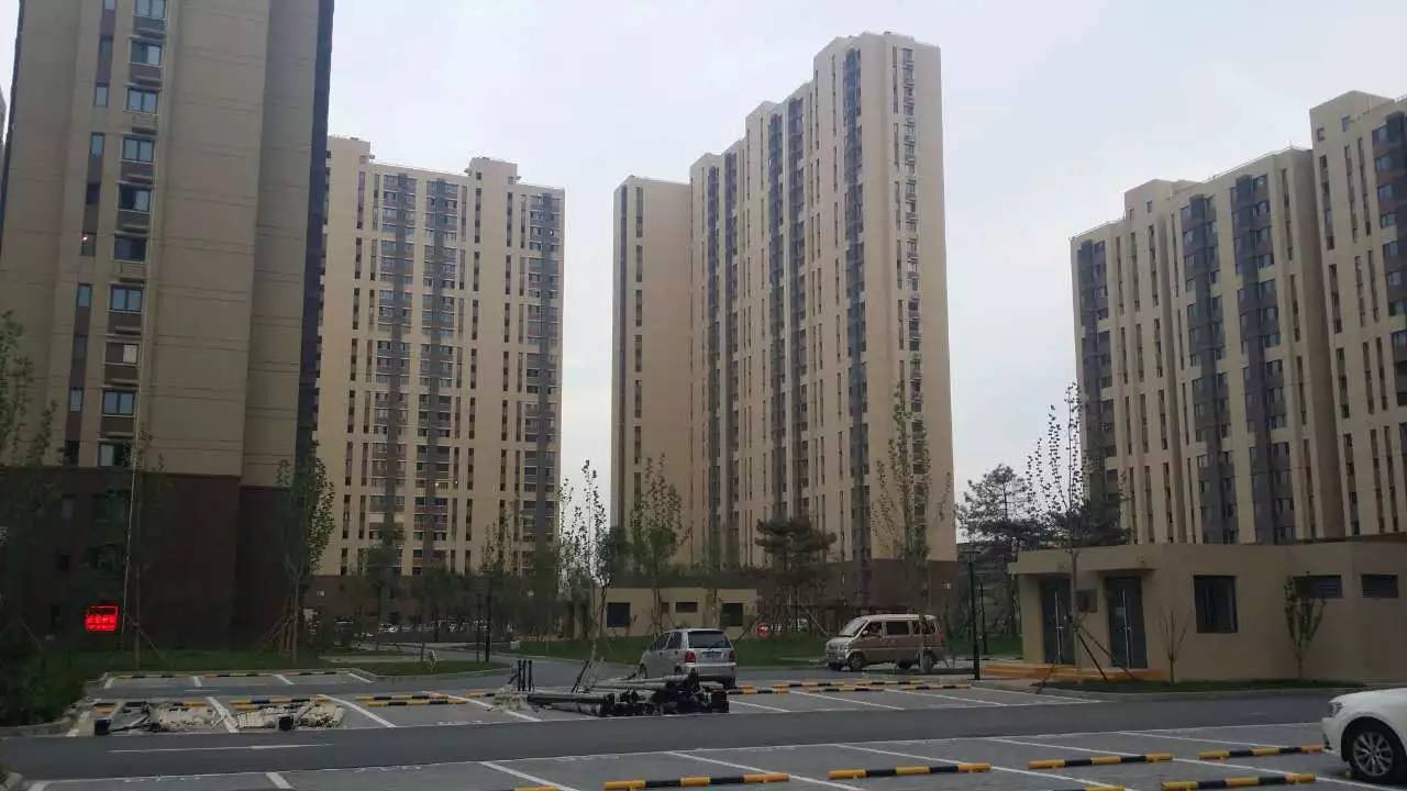 東壩預算內(nèi)的房子和金隅泰和園類似